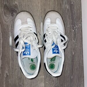 Adidas Sambas OG | worn but in good condition | US size 5